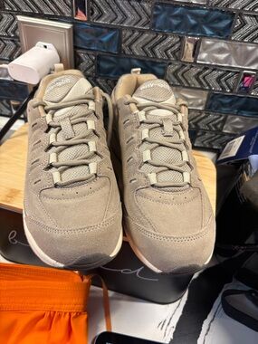Easy Spirit Neutral Taupe Suede Walking Sneakers